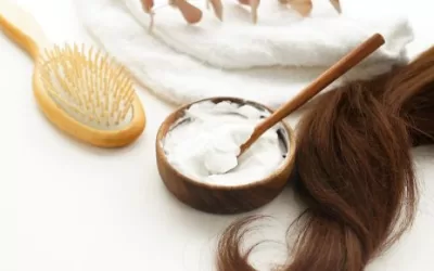 Cómo cuidar el pelo en verano de forma natural: guía práctica y productos clave